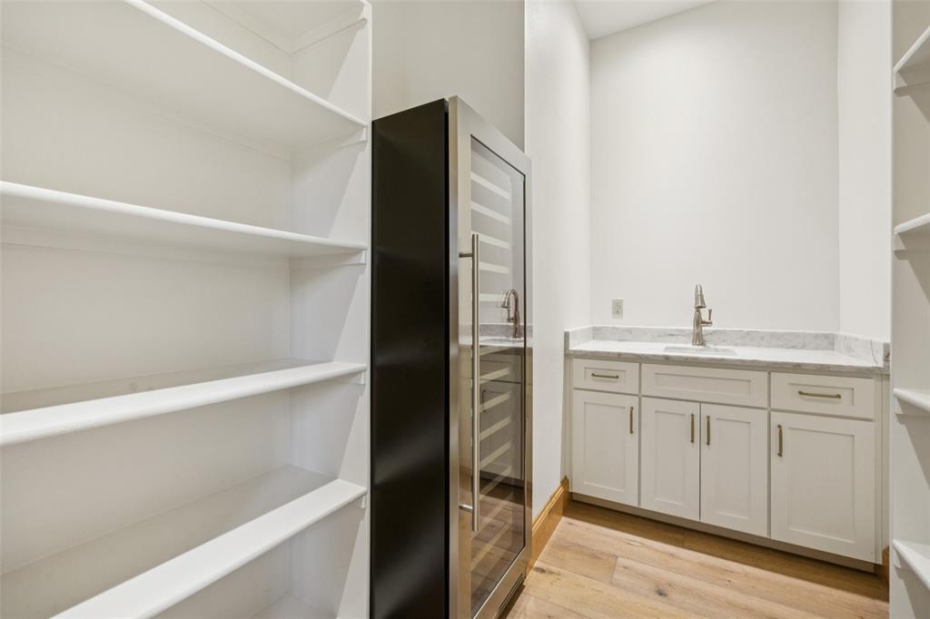 16 Catalonia Drive Property Photo 14