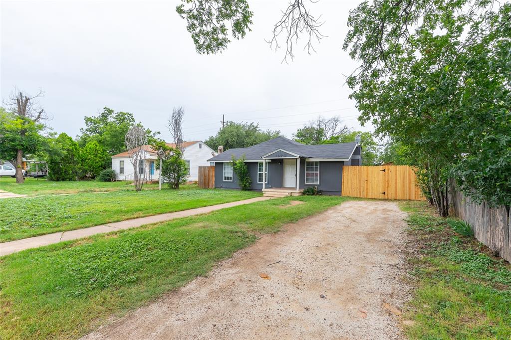 1926 Portland Avenue Property Photo 2