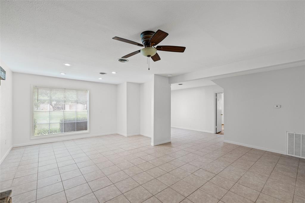 4102 Apache Trail Court Property Photo 9