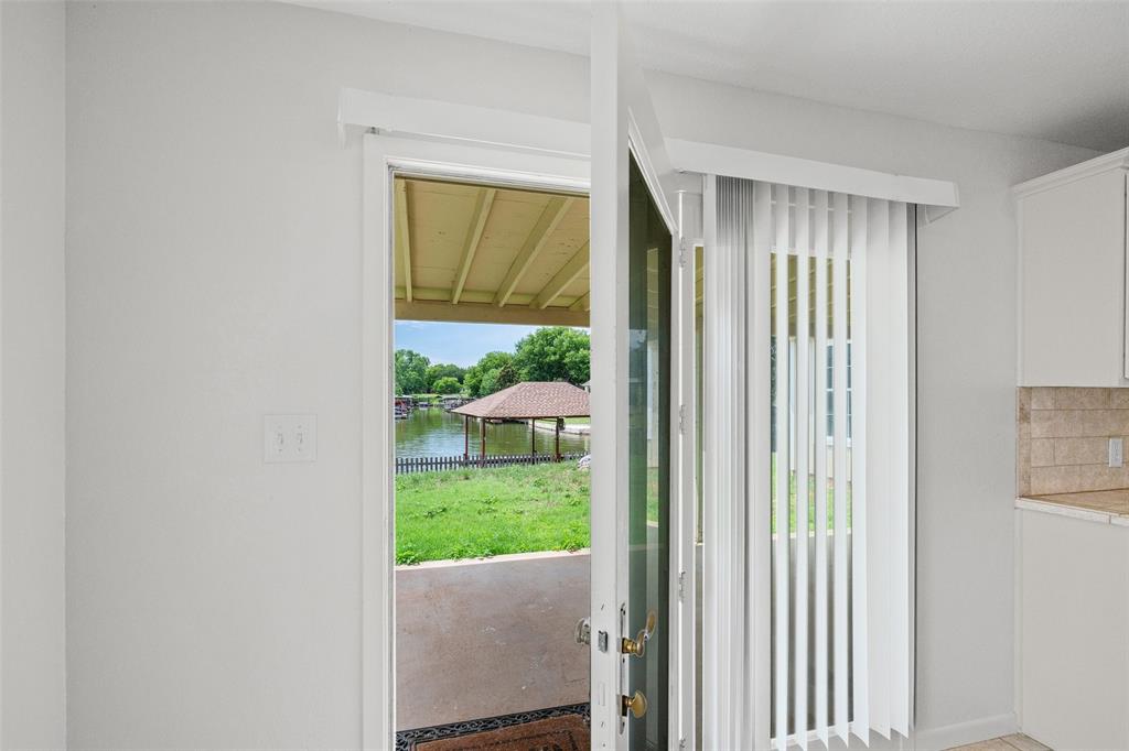 4102 Apache Trail Court Property Photo 19