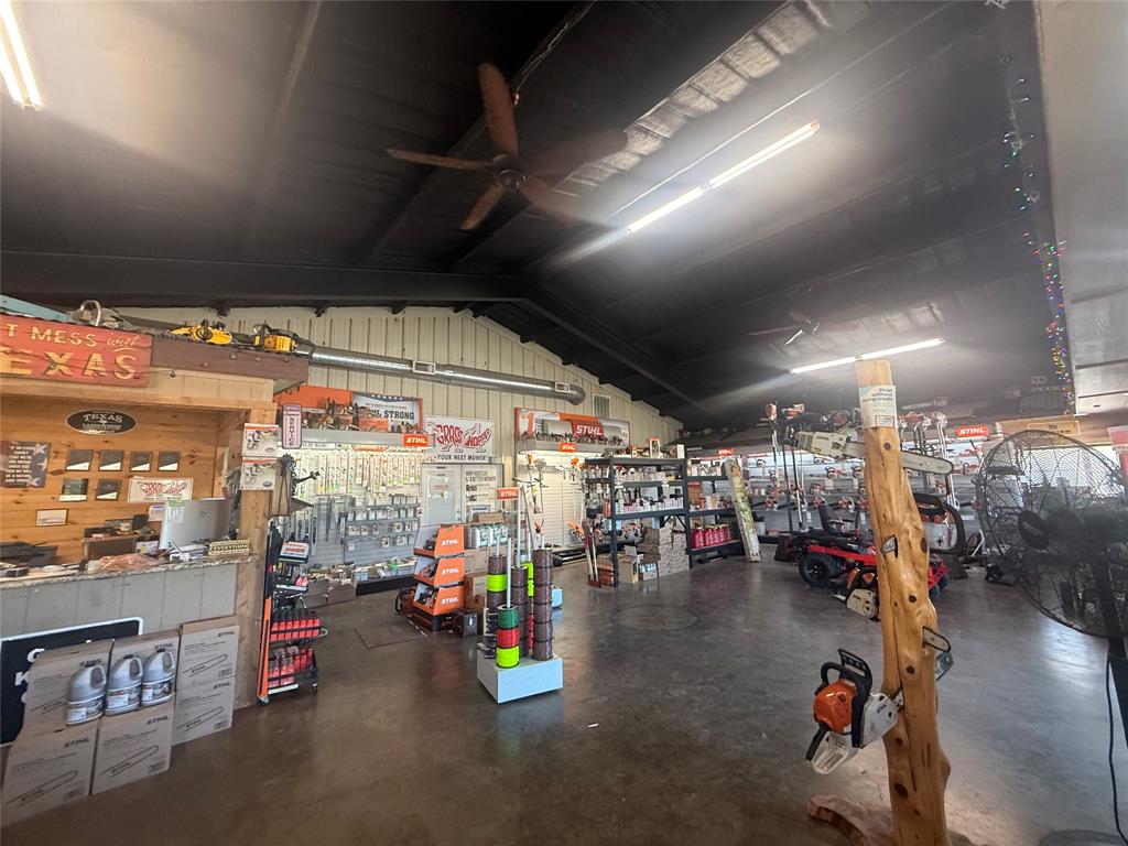 1521 N State Highway 121 Property Photo 12