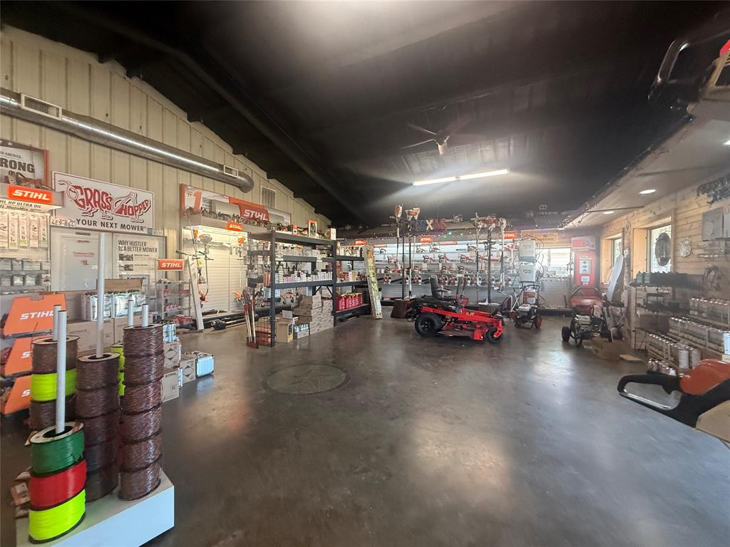 1521 N State Highway 121 Property Photo 13