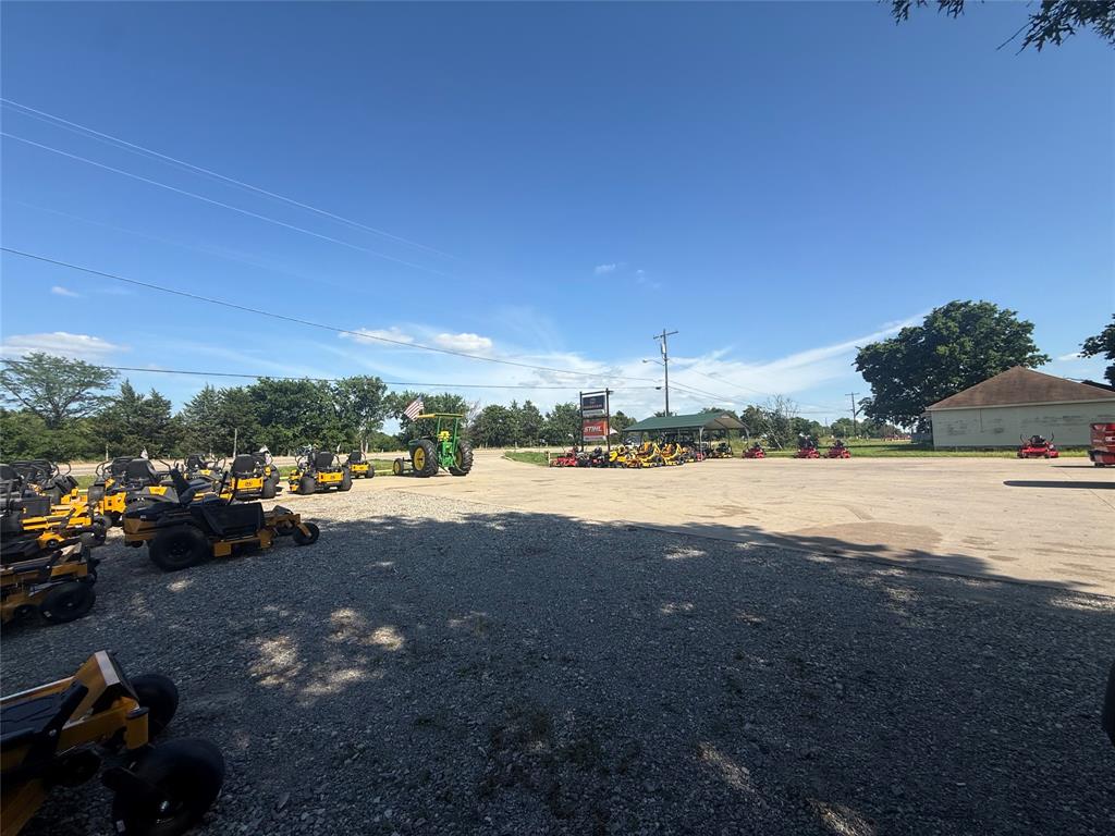 1521 N State Highway 121 Property Photo 27