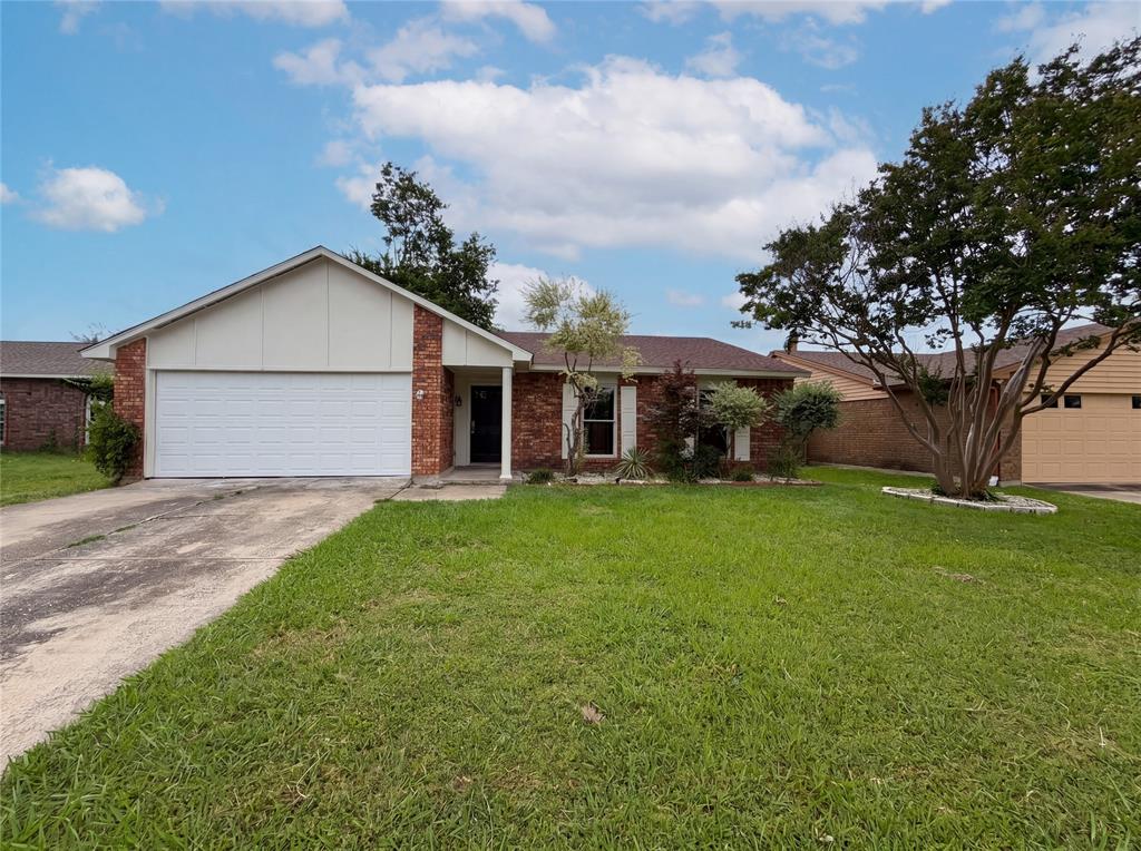 3920 Hunters Trail Property Photo 1