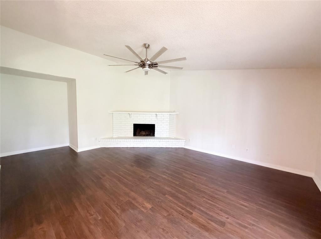 3920 Hunters Trail Property Photo 5