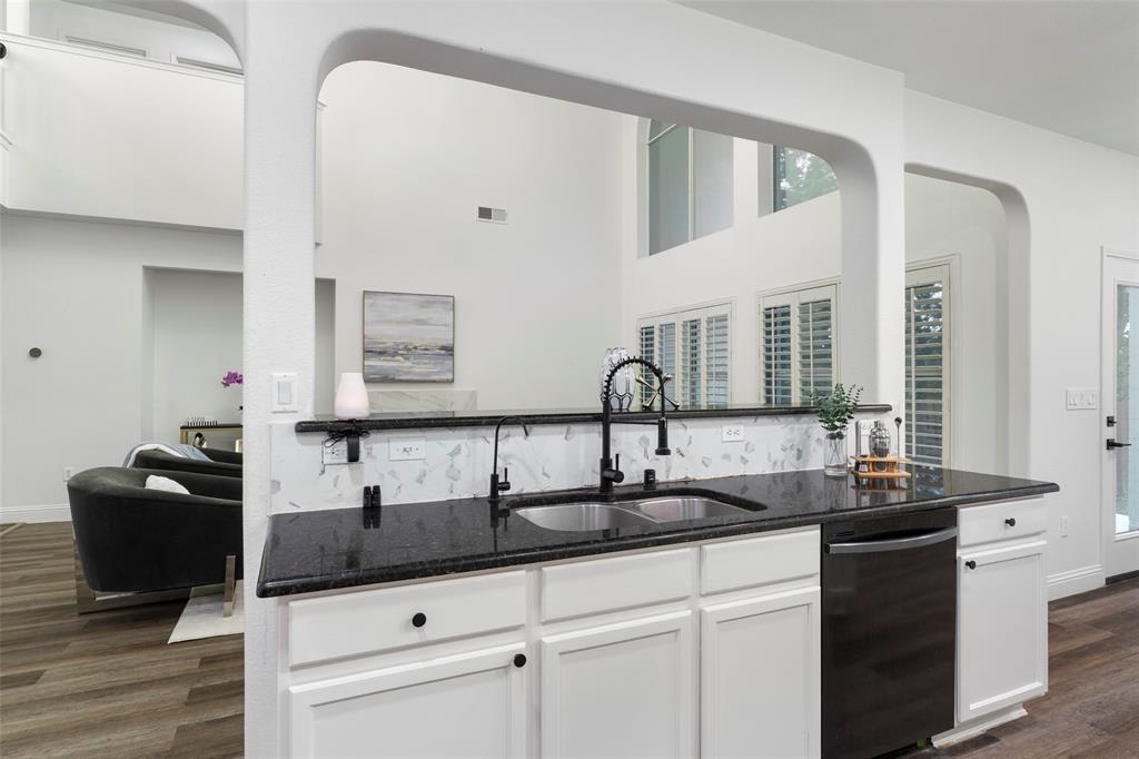 2019 Water Fall Way Property Photo 13