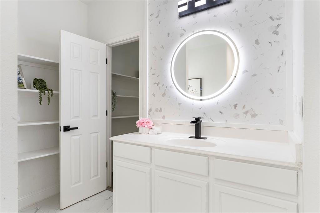 2019 Water Fall Way Property Photo 24