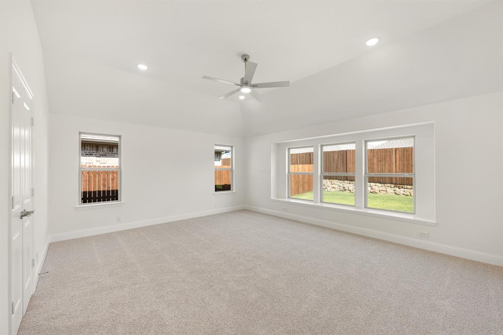 5500 Montex Road Property Photo 25