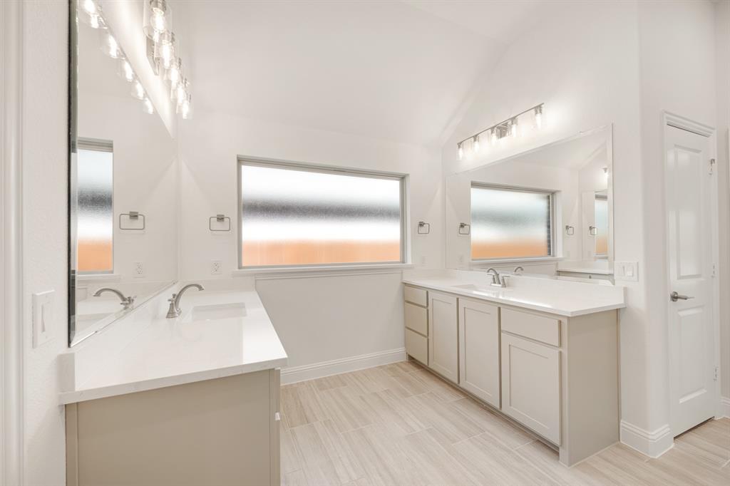 5500 Montex Road Property Photo 29