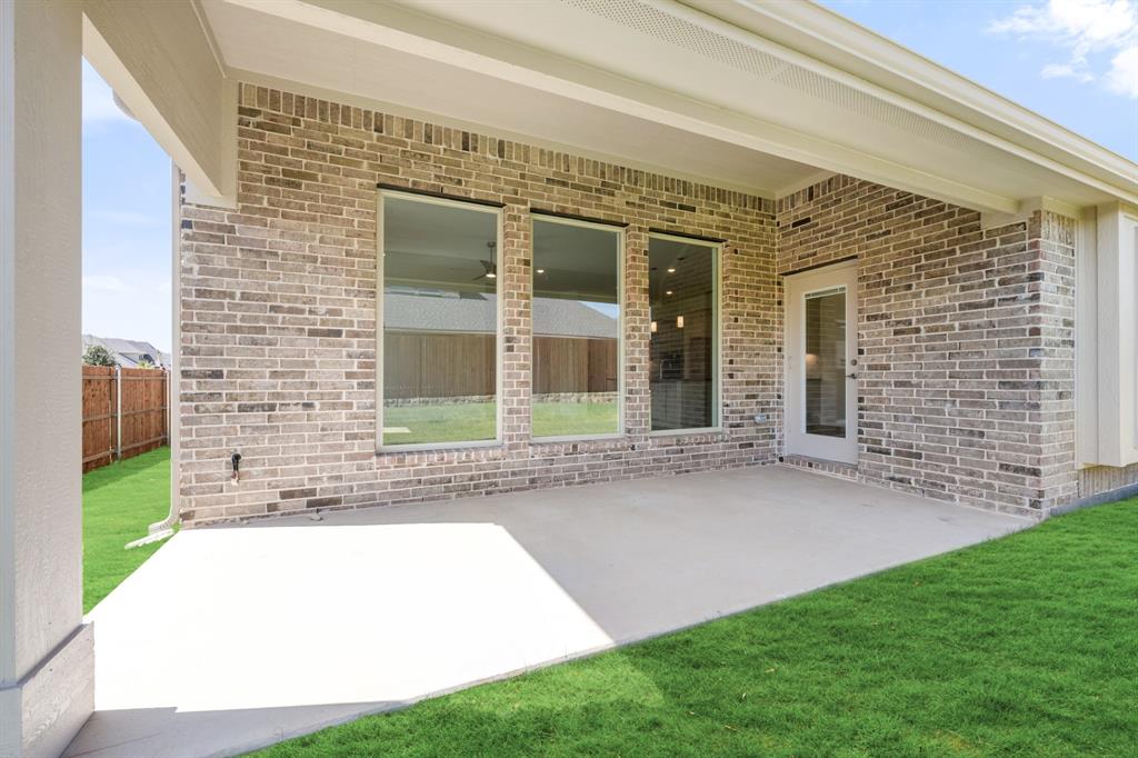 5500 Montex Road Property Photo 33