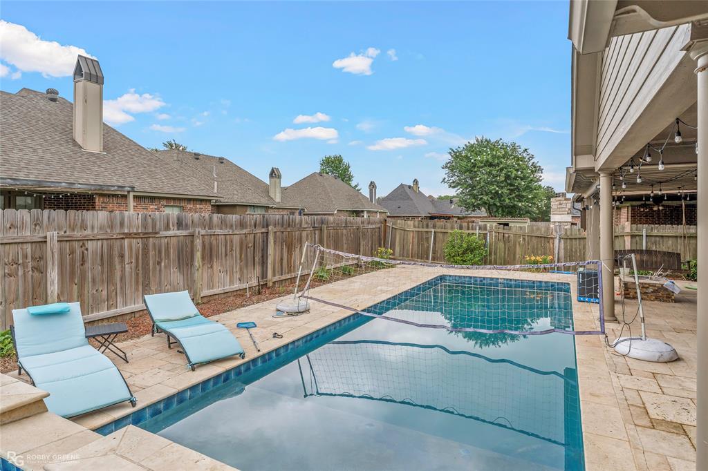 814 Dumaine Drive Property Photo 4