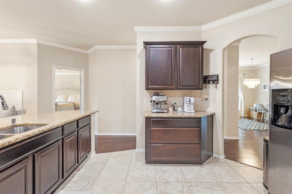 405 Cherry Spring Drive Property Photo 11