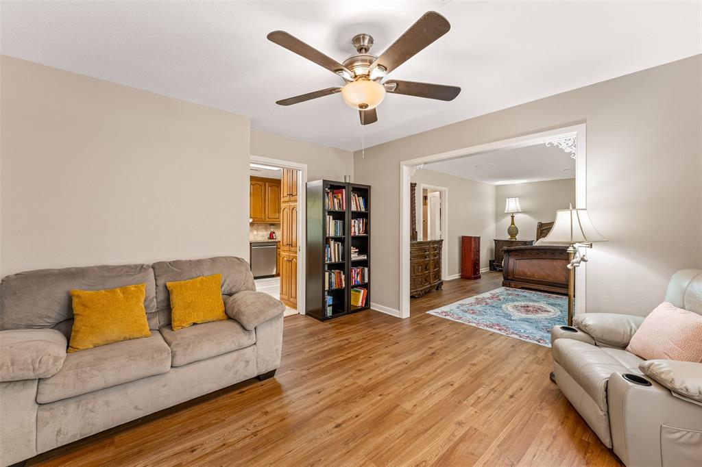 708 Topeka Drive Property Photo 18