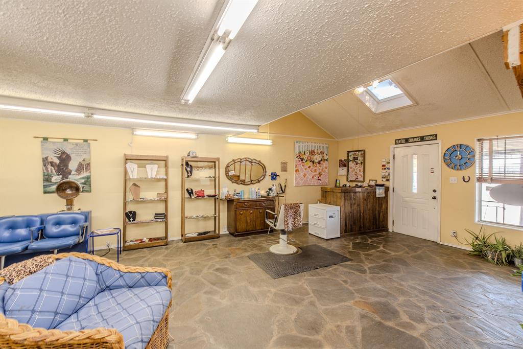 513 Fm 2353 Property Photo 32