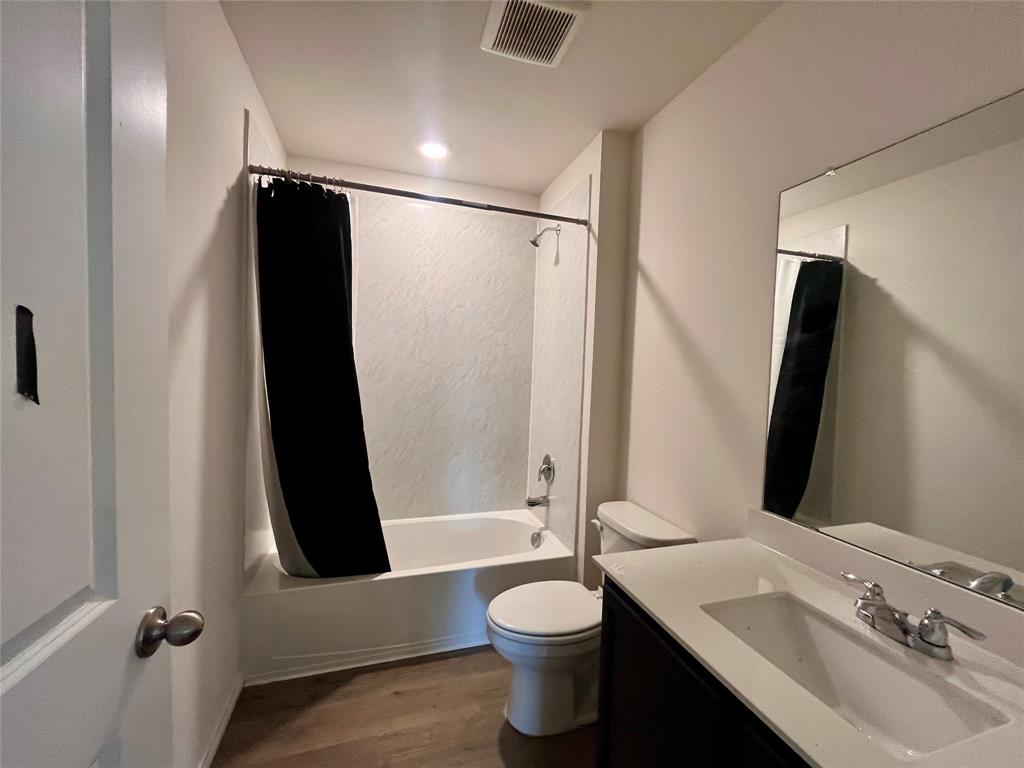 1302 Draper Lane Property Photo 6