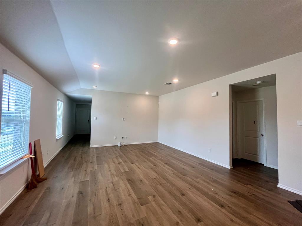1302 Draper Lane Property Photo 15