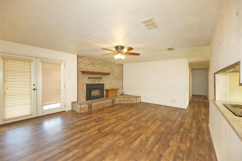519 Fm 1815 Property Photo 6