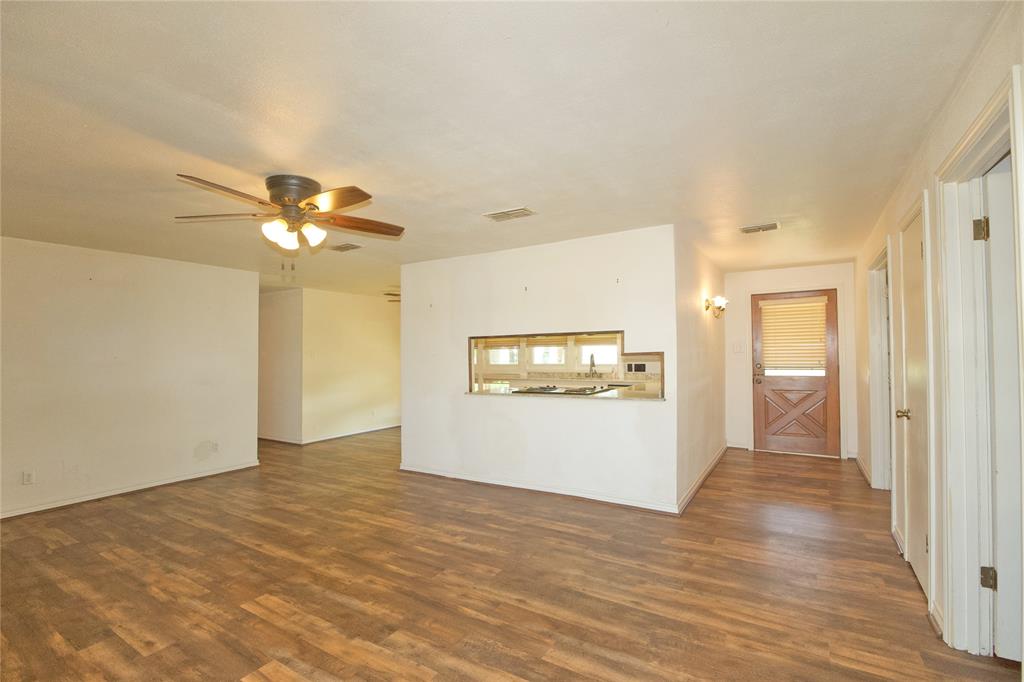 519 Fm 1815 Property Photo 7