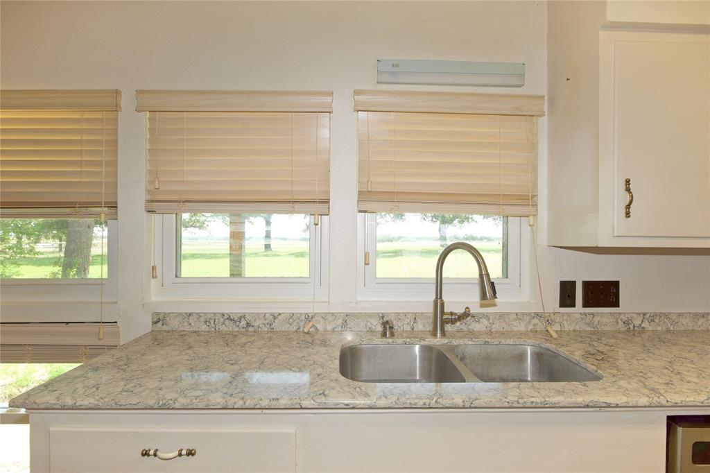 519 Fm 1815 Property Photo 12