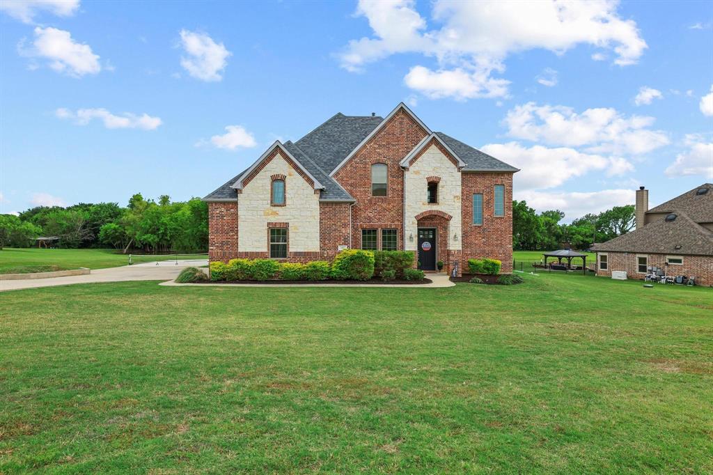 107 Whispering Winds Drive Property Photo 2