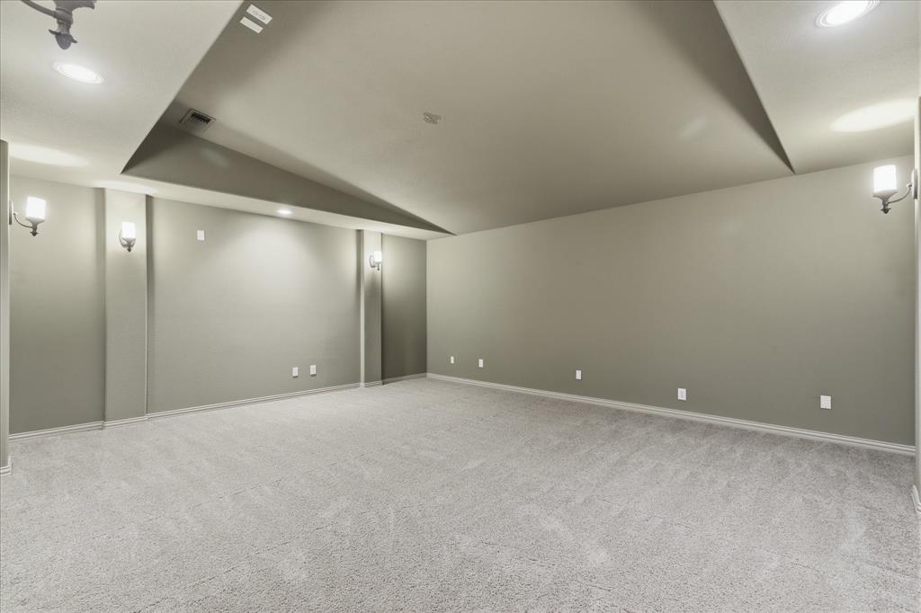 929 Lairds Lane Property Photo 31