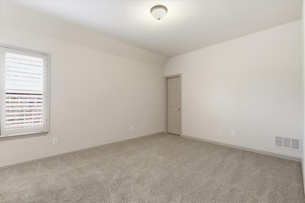929 Lairds Lane Property Photo 32