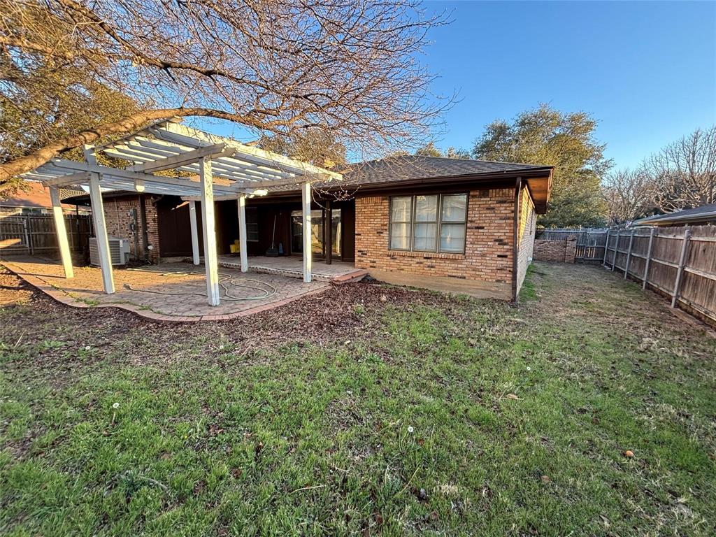 6533 Riviera Drive Property Photo 10
