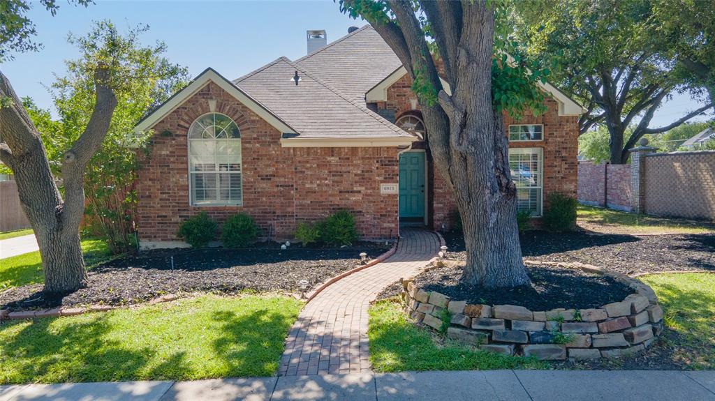 6913 Harvey Lane Property Photo 1