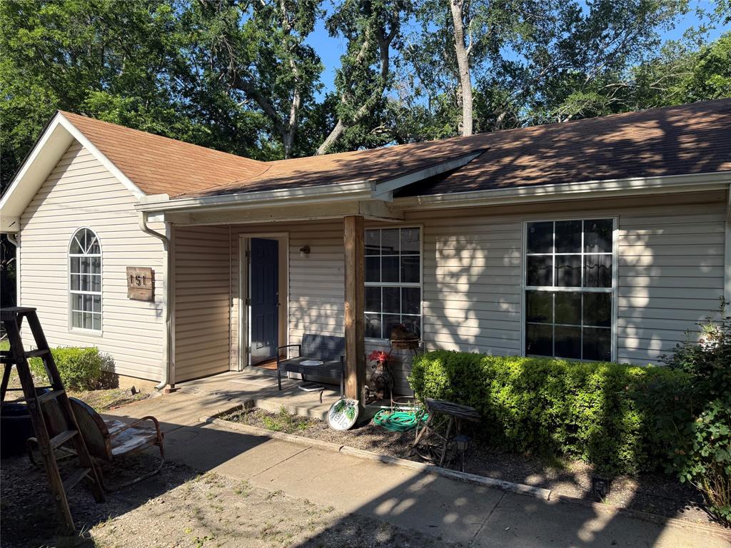 151 Wilson Lane Property Photo 1