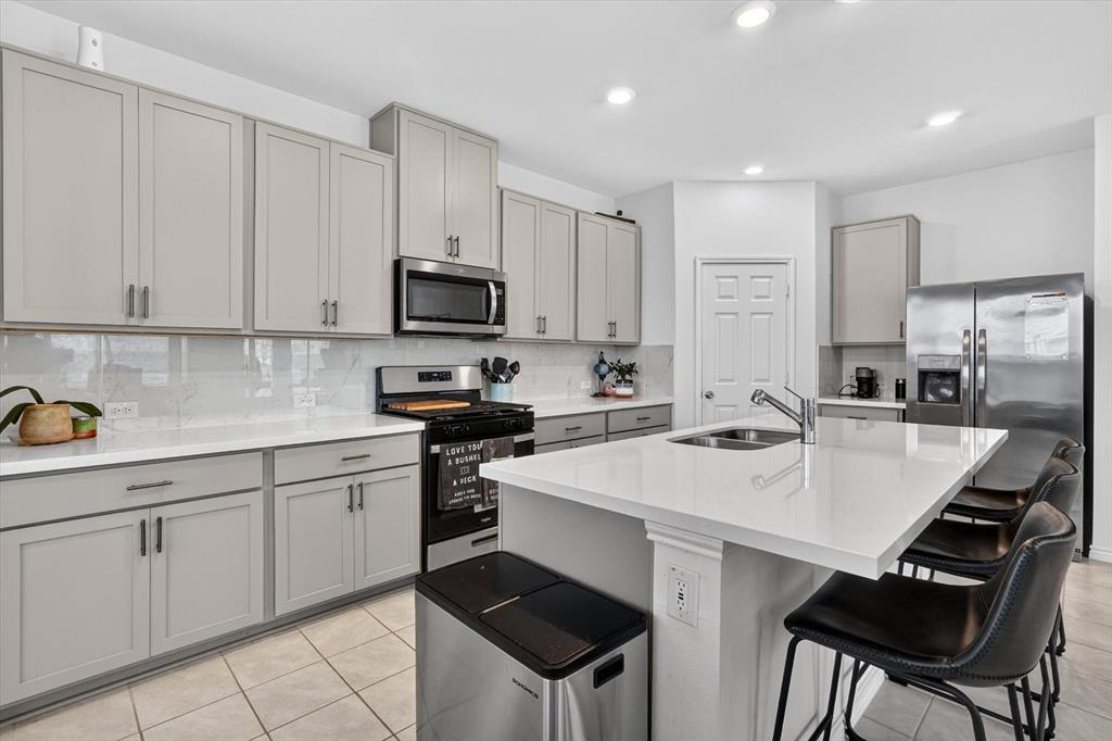 976 Brock Drive Property Photo 13