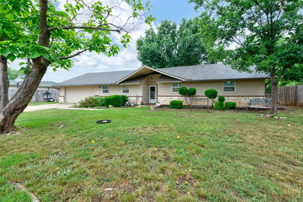 1033 Wolfe Road A