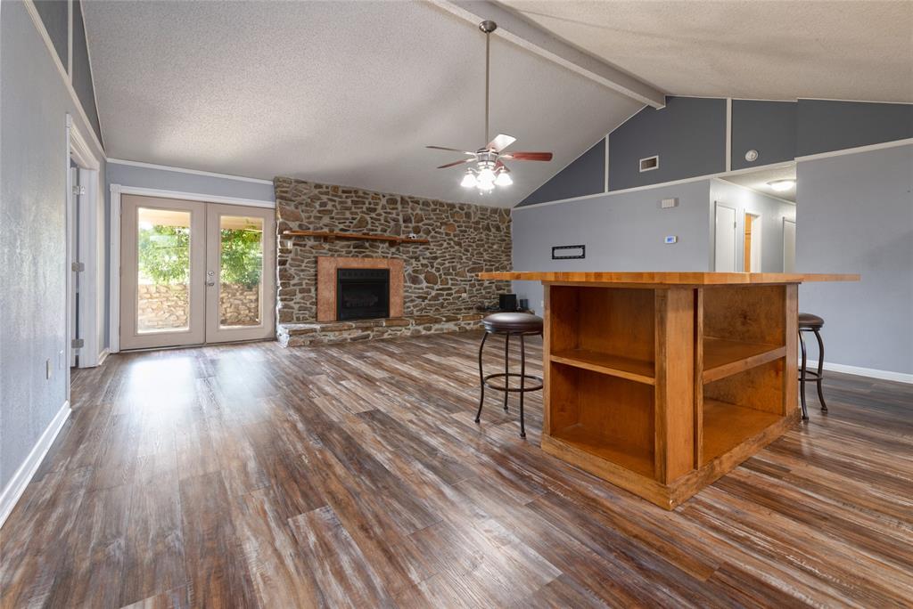 1033 Wolfe Road A Property Photo 7