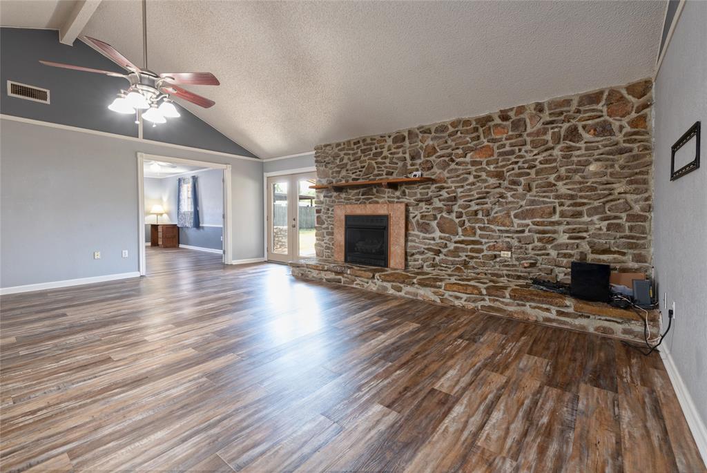 1033 Wolfe Road A Property Photo 14