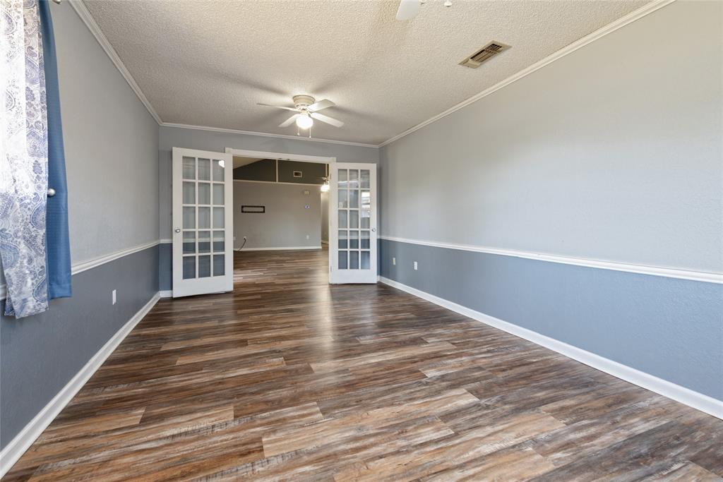 1033 Wolfe Road A Property Photo 16