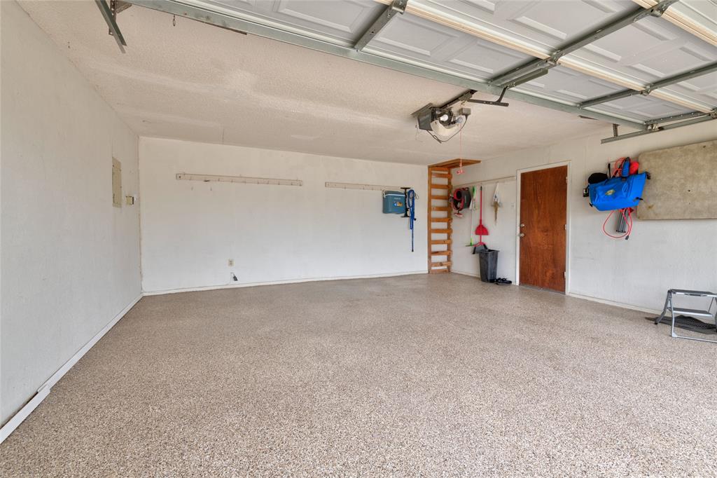 1033 Wolfe Road A Property Photo 29