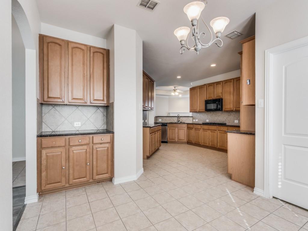 1901 Templegate Drive Property Photo 5