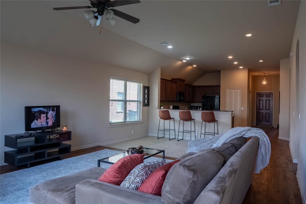 6956 Alcala Property Photo 5