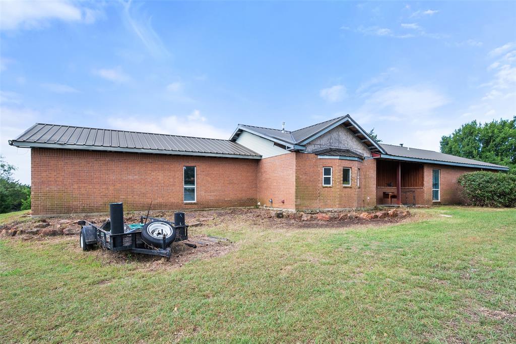 9326 Nw County Road 1343 Property Photo 3
