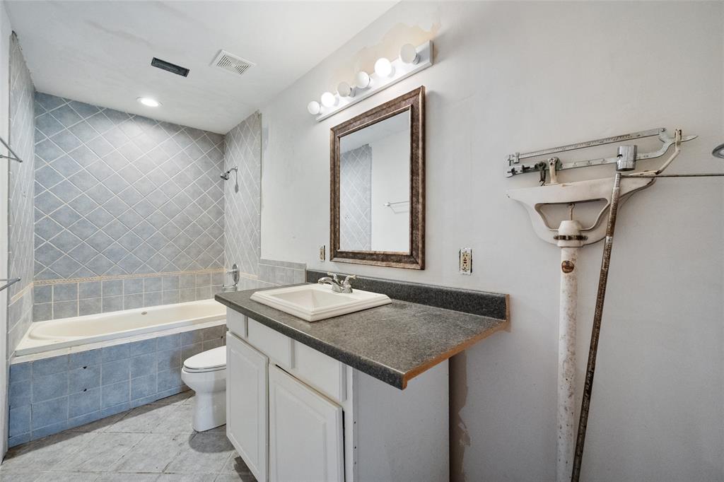 9326 Nw County Road 1343 Property Photo 21