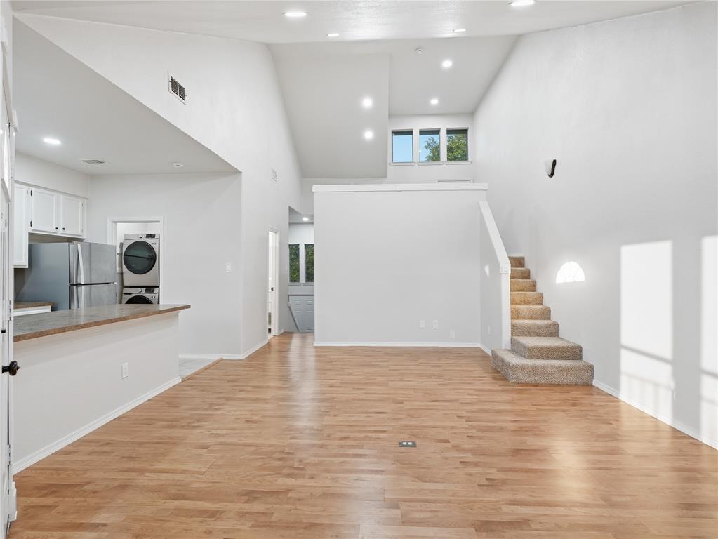 119 Summer View Property Photo 2