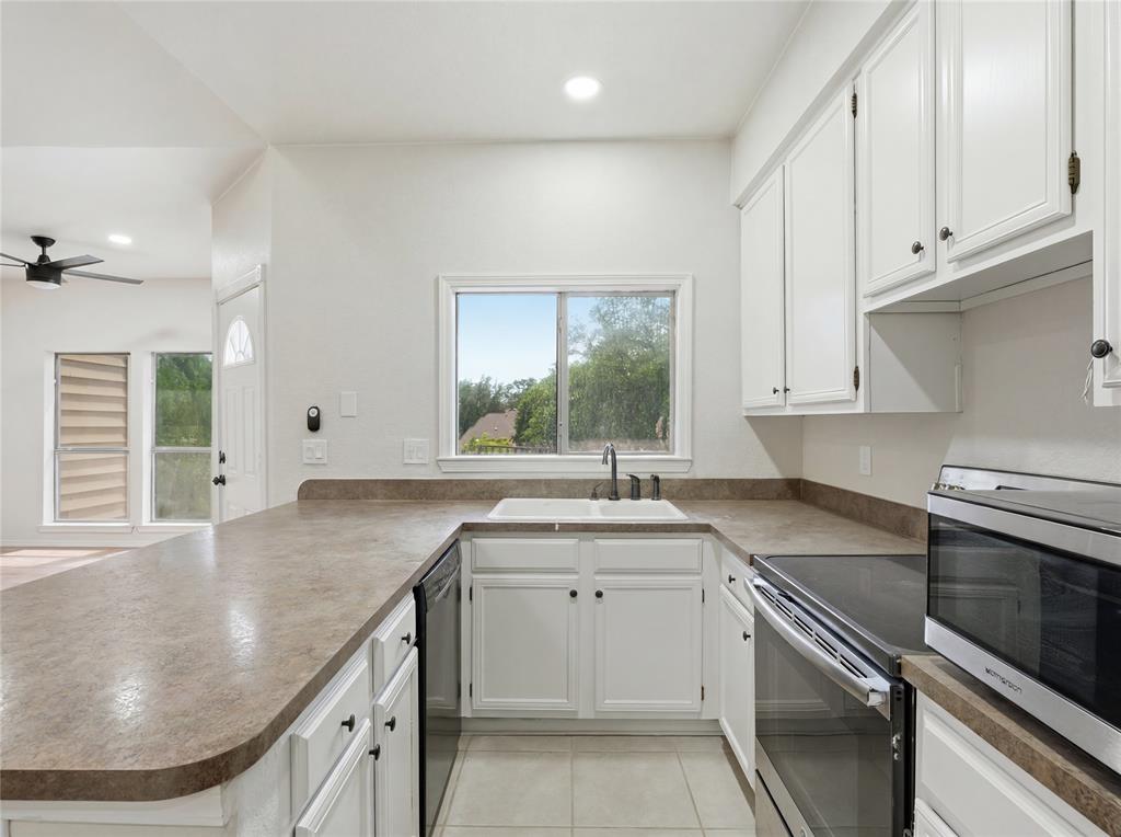 119 Summer View Property Photo 7