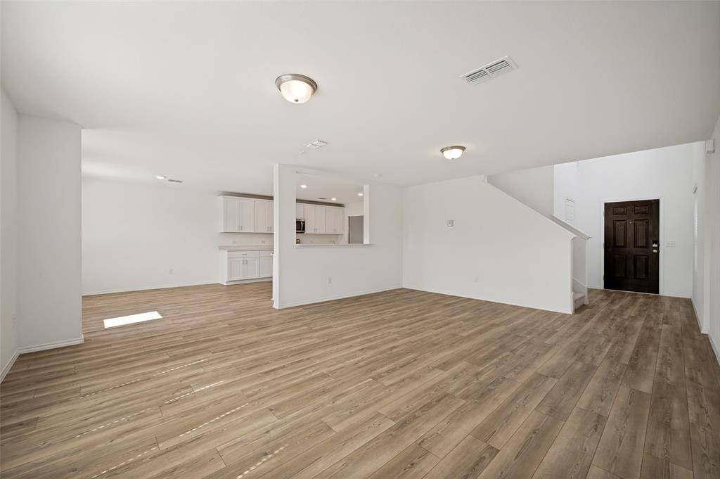 882 Breakwater Drive Property Photo 6