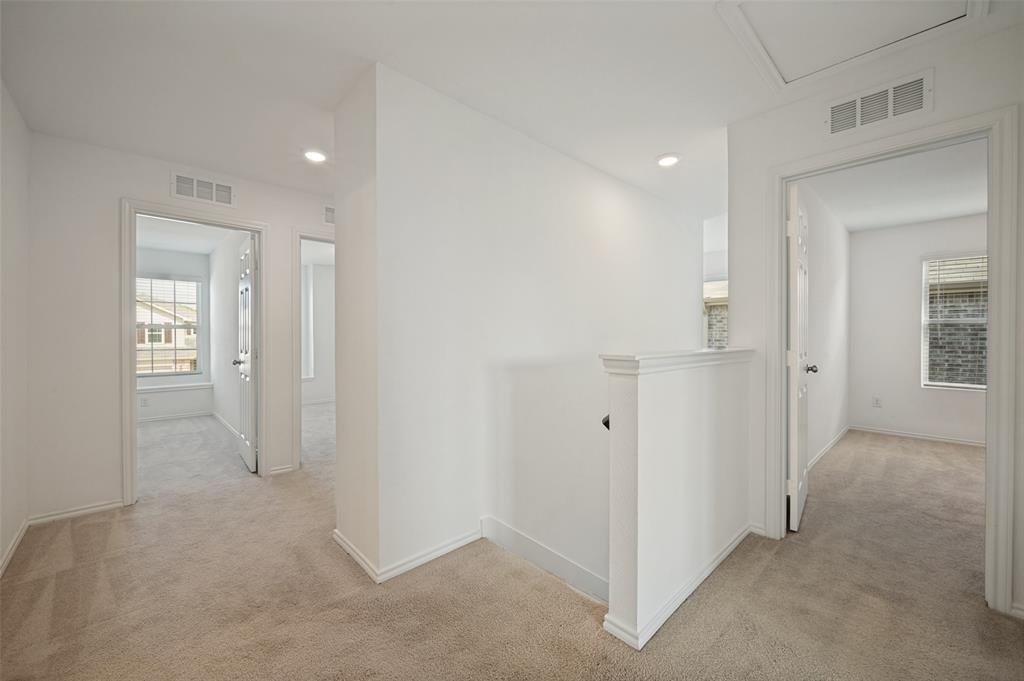 882 Breakwater Drive Property Photo 15