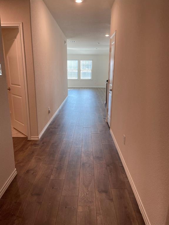 708 English Drive Property Photo 4