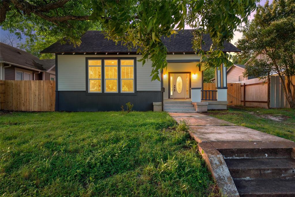 2023 Bosque Boulevard Property Photo 1