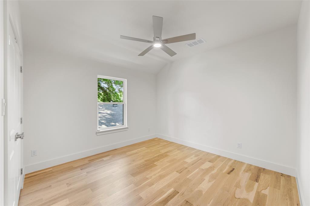 5259 Saint Charles Avenue Property Photo 16
