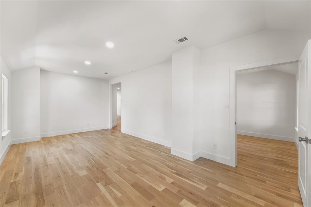 5259 Saint Charles Avenue Property Photo 18
