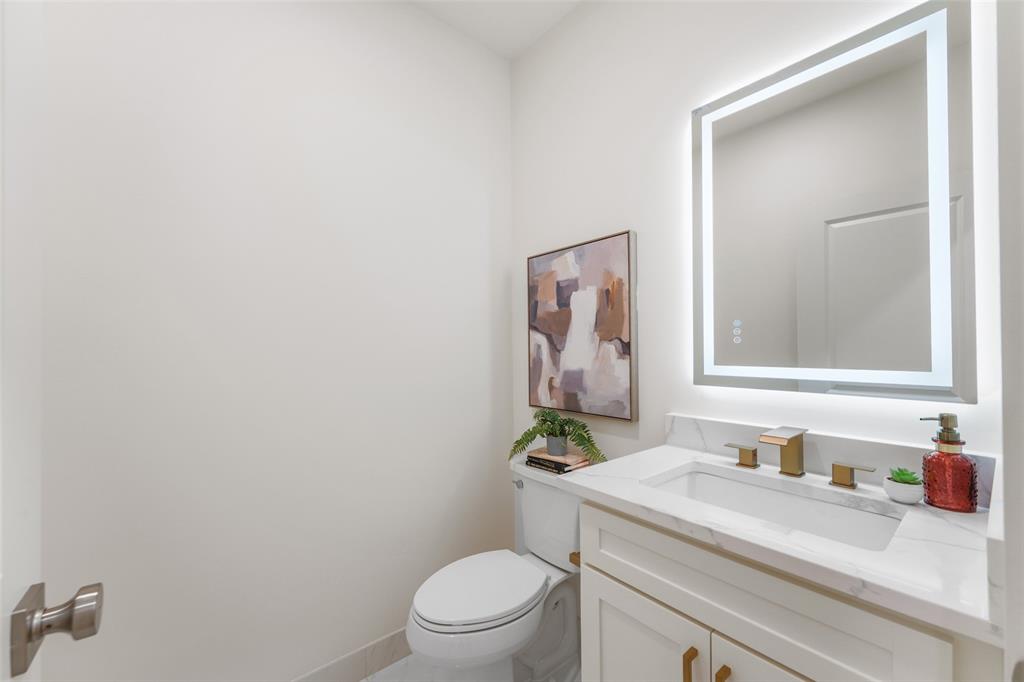 5259 Saint Charles Avenue Property Photo 32