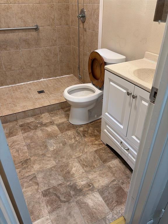 906 W Main Street Property Photo 7
