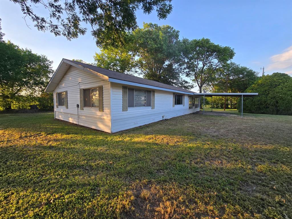 906 W Main Street Property Photo 17
